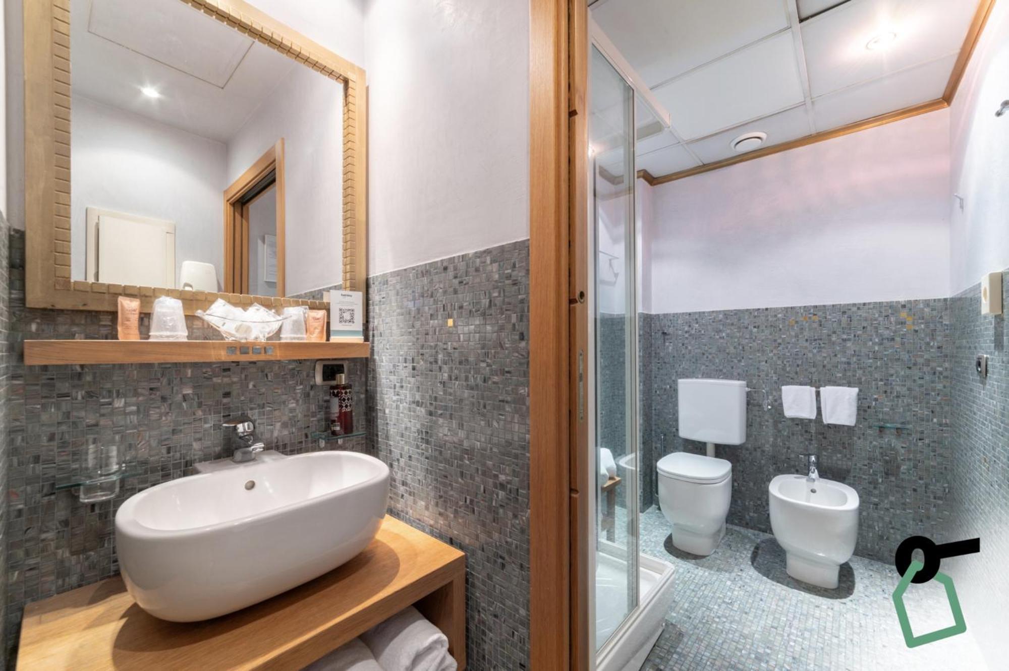 Hotiday Discovery - Residence Верона Екстериор снимка