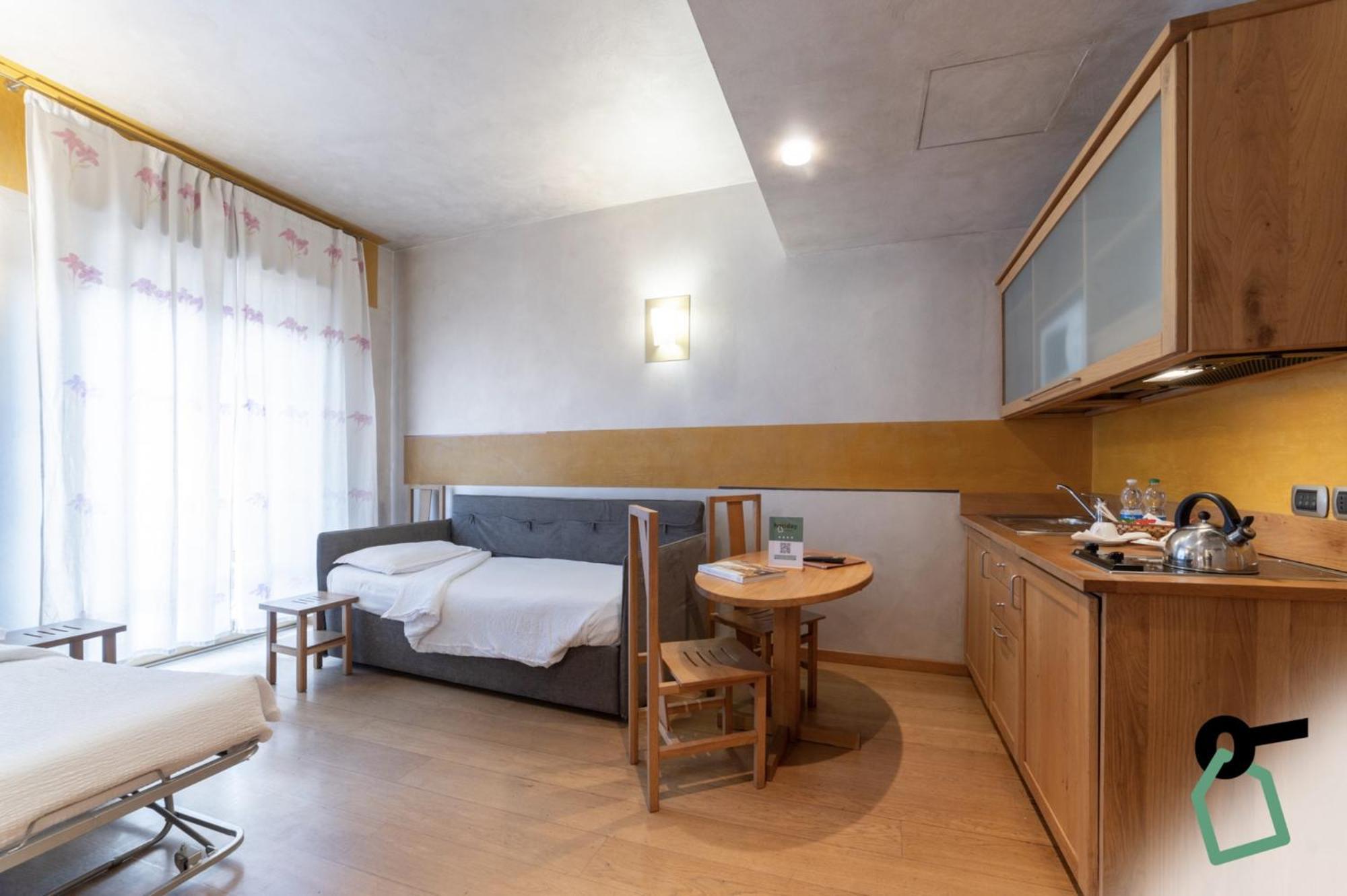 Hotiday Discovery - Residence Верона Екстериор снимка