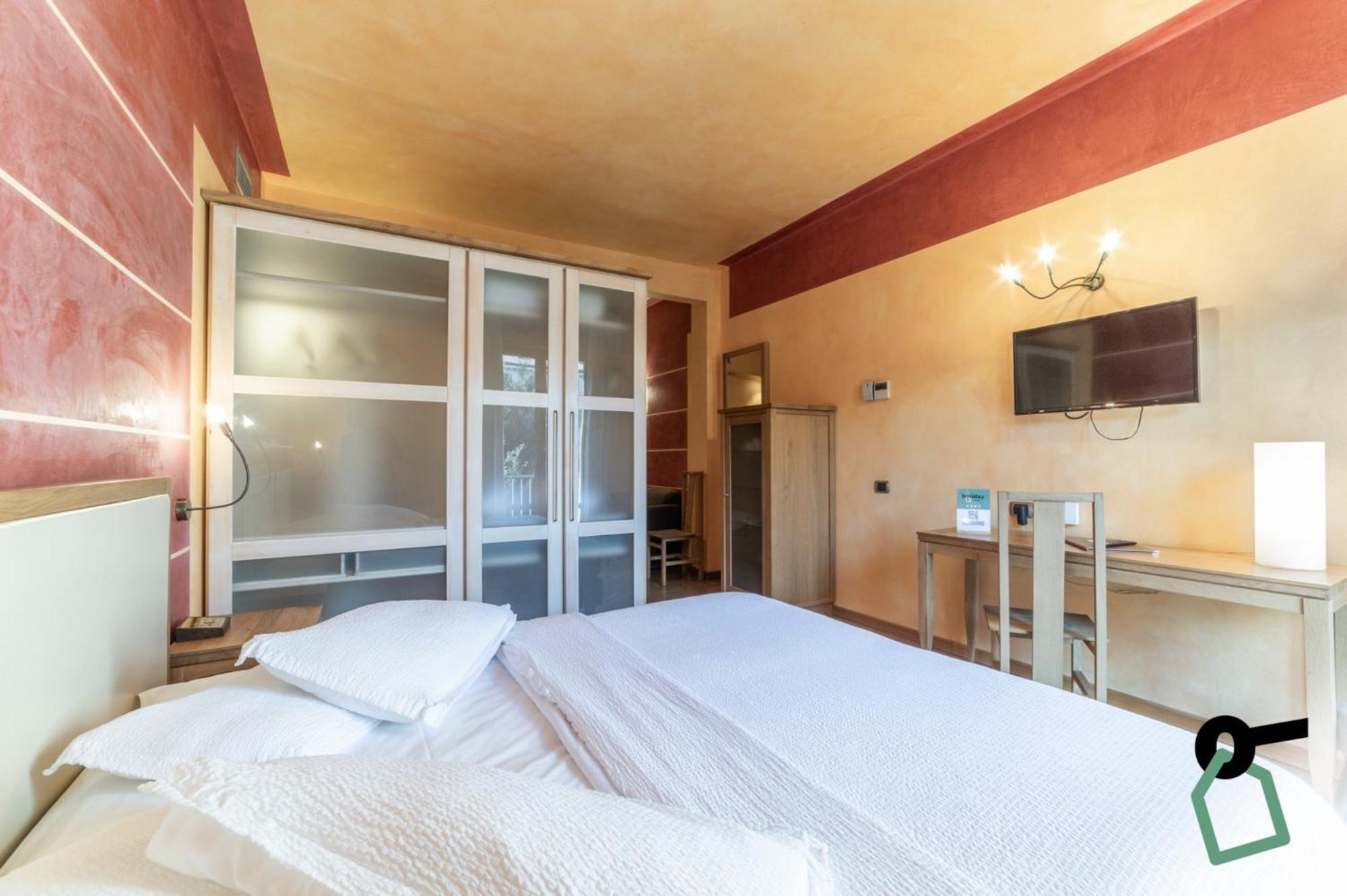 Hotiday Discovery - Residence Верона Екстериор снимка